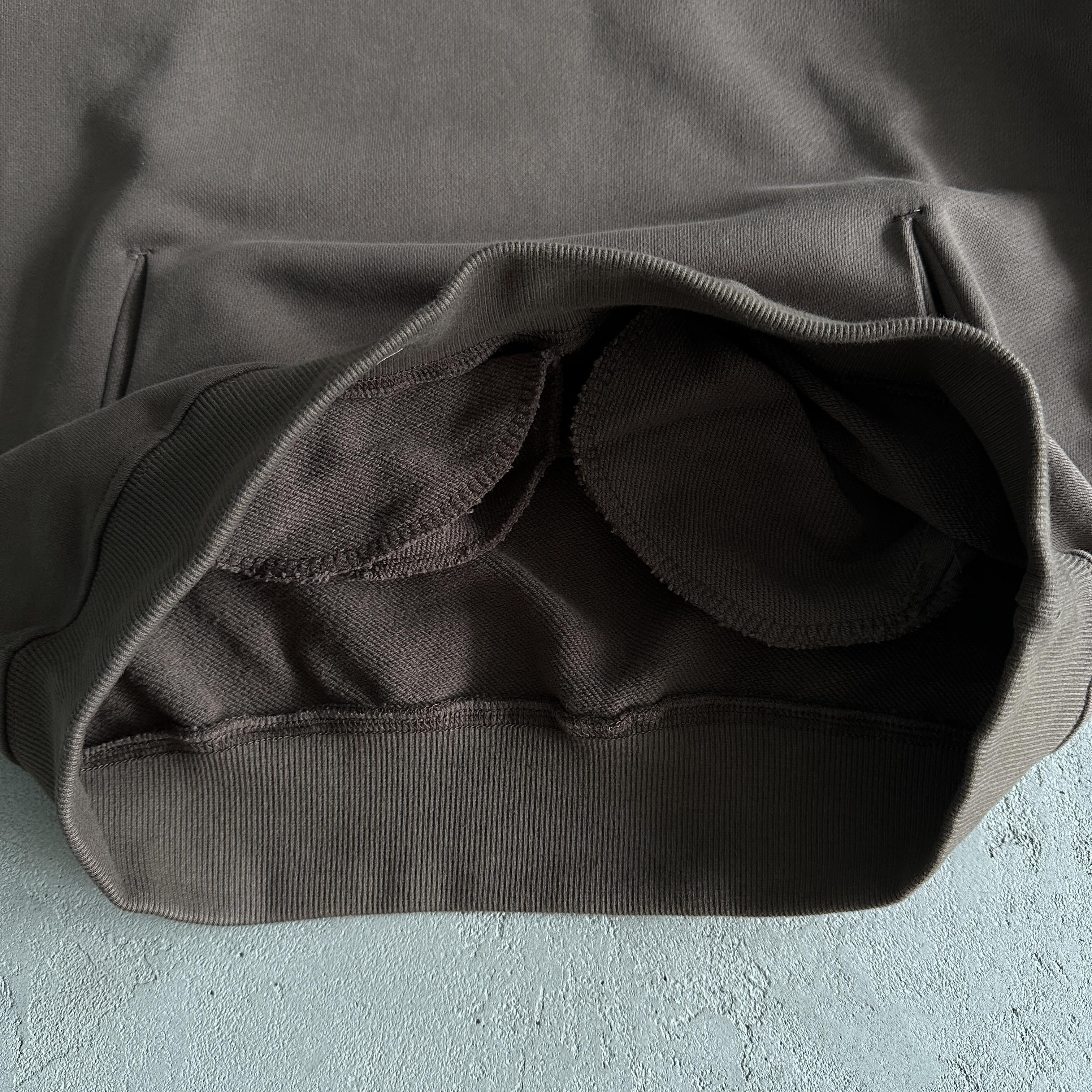Broken P Granite Base Suit